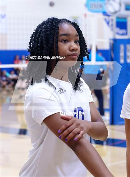 Thumbnail 2 in Highland vs Pacifica Christian (Burbank JV Tournament) photogallery.