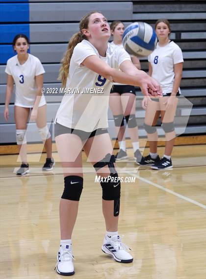 Thumbnail 1 in Highland vs Pacifica Christian (Burbank JV Tournament) photogallery.