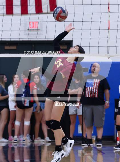 Thumbnail 3 in Highland vs Pacifica Christian (Burbank JV Tournament) photogallery.