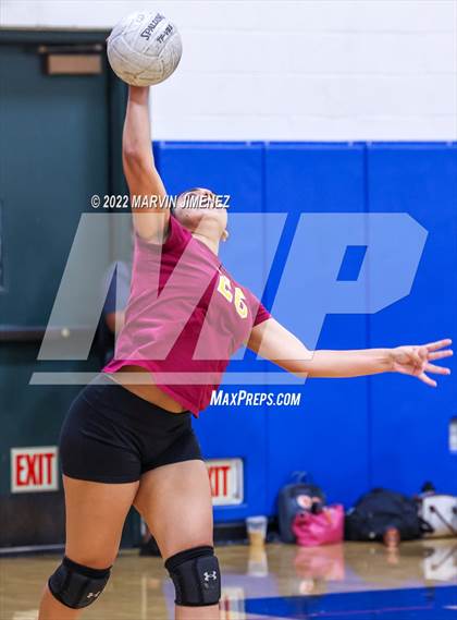 Thumbnail 2 in Highland vs Pacifica Christian (Burbank JV Tournament) photogallery.