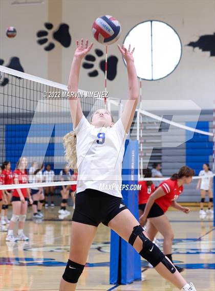 Thumbnail 2 in Highland vs Pacifica Christian (Burbank JV Tournament) photogallery.