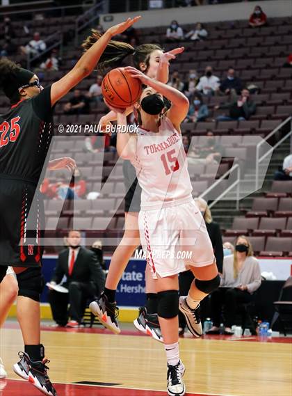 Thumbnail 1 in Mount Carmel vs. Neshannock (PIAA 2A Championship) photogallery.