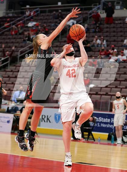 Thumbnail 2 in Mount Carmel vs. Neshannock (PIAA 2A Championship) photogallery.