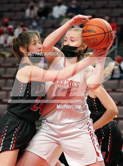 Thumbnail 1 in Mount Carmel vs. Neshannock (PIAA 2A Championship) photogallery.