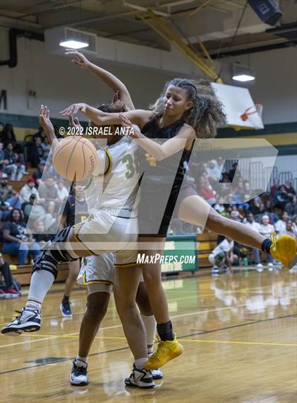 Thumbnail 1 in Lumberton @ Pine Forest photogallery.