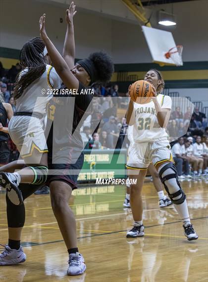 Thumbnail 1 in Lumberton @ Pine Forest photogallery.