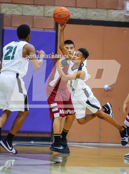 Thumbnail 3 in Executive Prep Academy of Finance vs USC Hybrid photogallery.