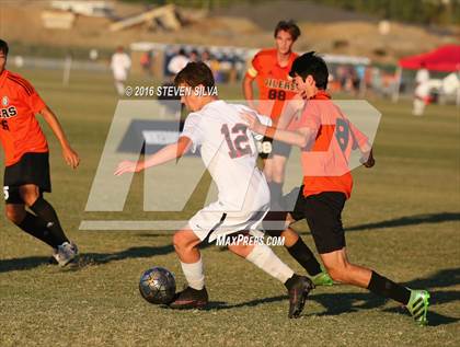 Thumbnail 2 in Harvard-Westlake vs. Huntington Beach (22nd Annual SoCal Soccer Classic) photogallery.