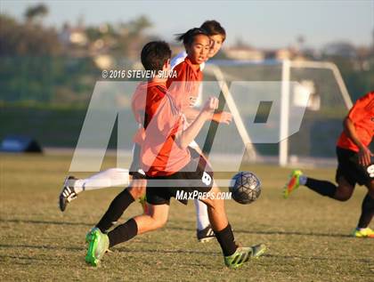 Thumbnail 3 in Harvard-Westlake vs. Huntington Beach (22nd Annual SoCal Soccer Classic) photogallery.