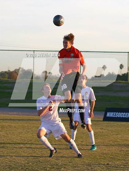 Thumbnail 3 in Harvard-Westlake vs. Huntington Beach (22nd Annual SoCal Soccer Classic) photogallery.