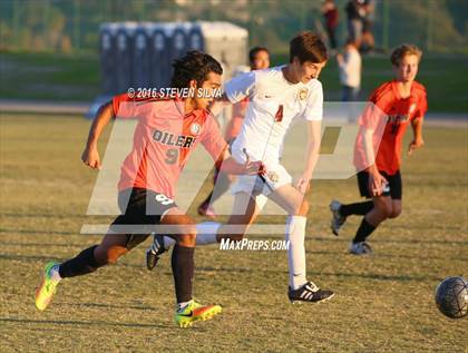 Thumbnail 2 in Harvard-Westlake vs. Huntington Beach (22nd Annual SoCal Soccer Classic) photogallery.