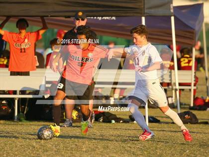 Thumbnail 3 in Harvard-Westlake vs. Huntington Beach (22nd Annual SoCal Soccer Classic) photogallery.