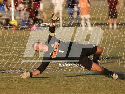 Thumbnail 3 in Harvard-Westlake vs. Huntington Beach (22nd Annual SoCal Soccer Classic) photogallery.