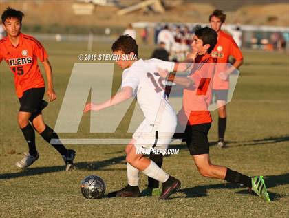 Thumbnail 3 in Harvard-Westlake vs. Huntington Beach (22nd Annual SoCal Soccer Classic) photogallery.