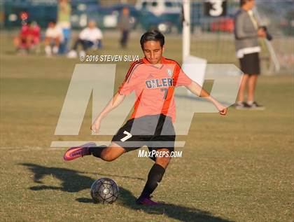 Thumbnail 2 in Harvard-Westlake vs. Huntington Beach (22nd Annual SoCal Soccer Classic) photogallery.