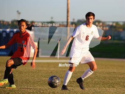 Thumbnail 2 in Harvard-Westlake vs. Huntington Beach (22nd Annual SoCal Soccer Classic) photogallery.