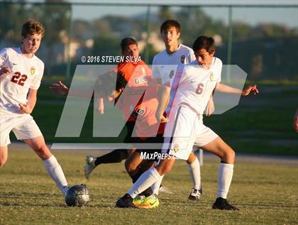 Thumbnail 2 in Harvard-Westlake vs. Huntington Beach (22nd Annual SoCal Soccer Classic) photogallery.