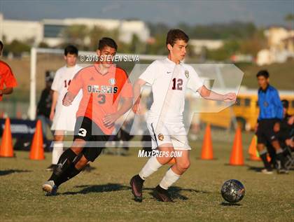 Thumbnail 2 in Harvard-Westlake vs. Huntington Beach (22nd Annual SoCal Soccer Classic) photogallery.