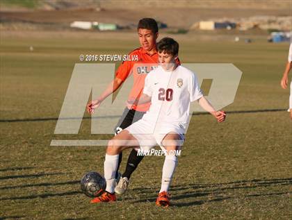Thumbnail 1 in Harvard-Westlake vs. Huntington Beach (22nd Annual SoCal Soccer Classic) photogallery.