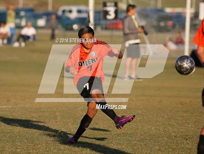 Thumbnail 3 in Harvard-Westlake vs. Huntington Beach (22nd Annual SoCal Soccer Classic) photogallery.