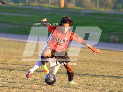 Thumbnail 3 in Harvard-Westlake vs. Huntington Beach (22nd Annual SoCal Soccer Classic) photogallery.