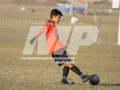 Thumbnail 2 in Harvard-Westlake vs. Huntington Beach (22nd Annual SoCal Soccer Classic) photogallery.