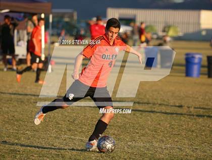 Thumbnail 1 in Harvard-Westlake vs. Huntington Beach (22nd Annual SoCal Soccer Classic) photogallery.