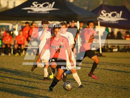 Thumbnail 1 in Harvard-Westlake vs. Huntington Beach (22nd Annual SoCal Soccer Classic) photogallery.