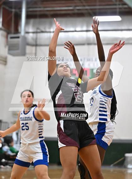 Thumbnail 3 in Davenport vs Yoakum (Marion Basketball Tournament) photogallery.