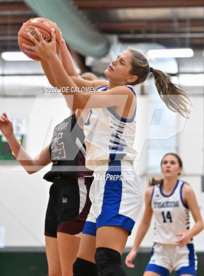 Thumbnail 1 in Davenport vs Yoakum (Marion Basketball Tournament) photogallery.