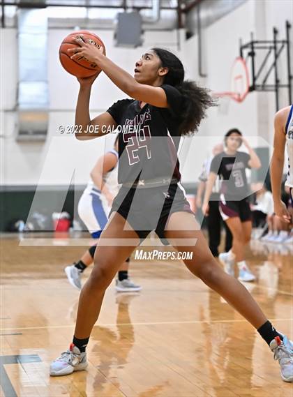 Thumbnail 1 in Davenport vs Yoakum (Marion Basketball Tournament) photogallery.
