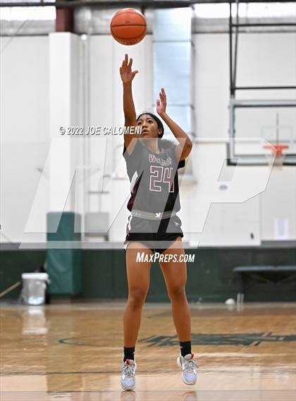 Thumbnail 1 in Davenport vs Yoakum (Marion Basketball Tournament) photogallery.