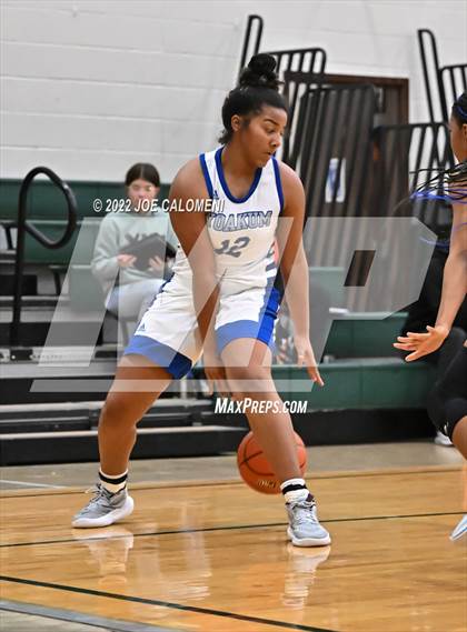 Thumbnail 3 in Davenport vs Yoakum (Marion Basketball Tournament) photogallery.