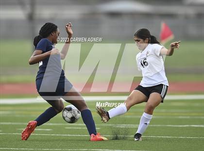 Thumbnail 2 in Cypress Ranch vs Langham Creek photogallery.