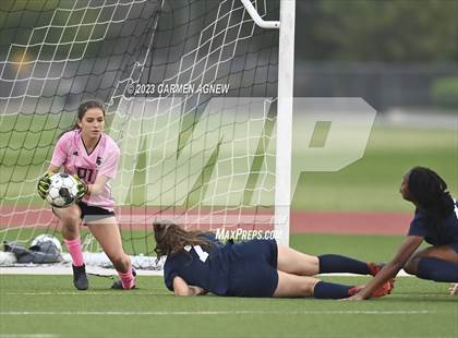 Thumbnail 3 in Cypress Ranch vs Langham Creek photogallery.