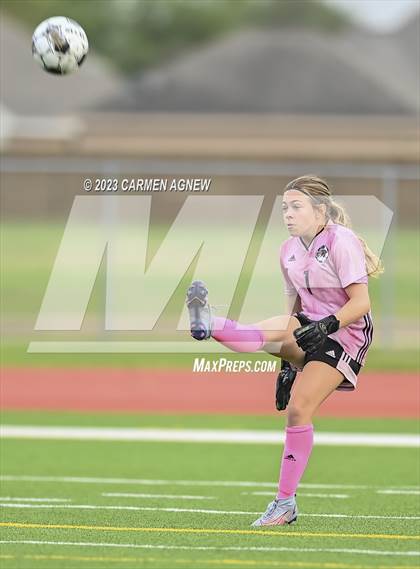 Thumbnail 2 in Cypress Ranch vs Langham Creek photogallery.