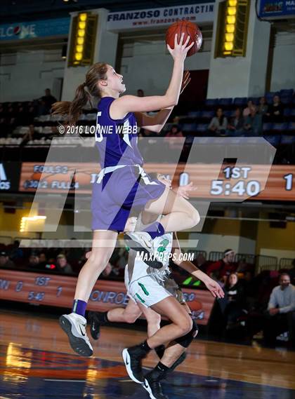 Thumbnail 2 in Irvington vs Monroe-Woodbury (Slam Dunk Tourney) photogallery.