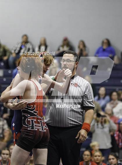 Thumbnail 3 in Lewisburg vs Center Hill photogallery.