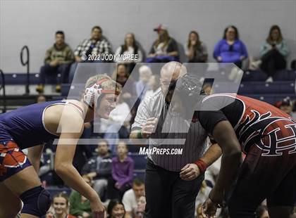 Thumbnail 2 in Lewisburg vs Center Hill photogallery.