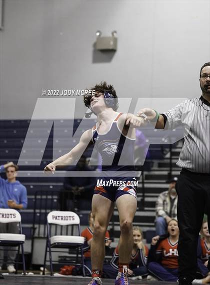 Thumbnail 2 in Lewisburg vs Center Hill photogallery.