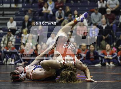 Thumbnail 3 in Lewisburg vs Center Hill photogallery.