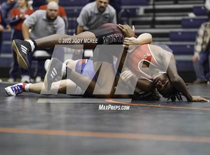 Thumbnail 2 in Lewisburg vs Center Hill photogallery.