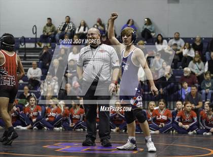 Thumbnail 2 in Lewisburg vs Center Hill photogallery.