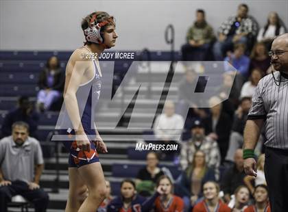 Thumbnail 3 in Lewisburg vs Center Hill photogallery.