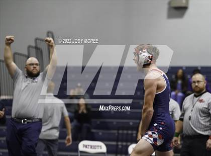 Thumbnail 1 in Lewisburg vs Center Hill photogallery.