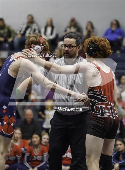Thumbnail 2 in Lewisburg vs Center Hill photogallery.