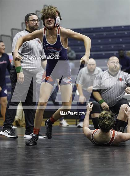 Thumbnail 3 in Lewisburg vs Center Hill photogallery.