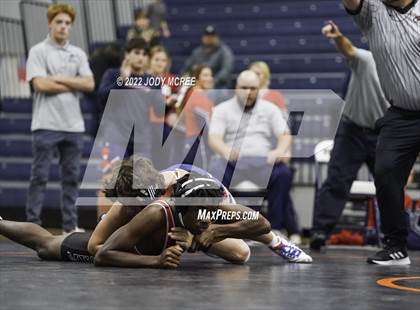 Thumbnail 3 in Lewisburg vs Center Hill photogallery.
