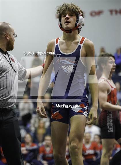 Thumbnail 1 in Lewisburg vs Center Hill photogallery.