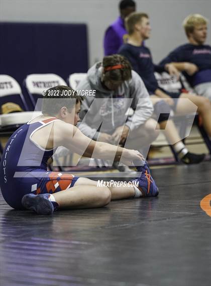 Thumbnail 1 in Lewisburg vs Center Hill photogallery.